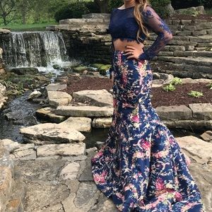 Sherri Hill floral prom dress!